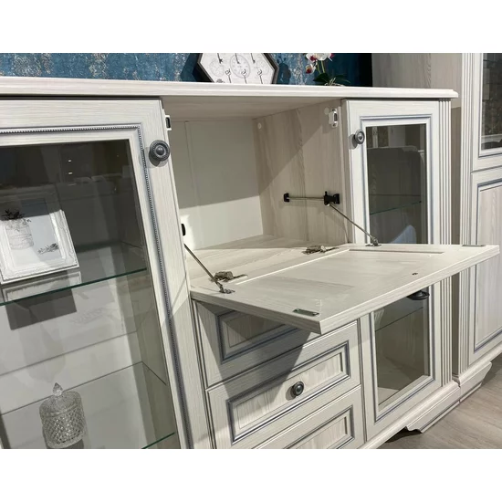 Comodă White 2W3S1B, 2 uși vitrate, 3 sertare și bar integrat, MDF și PAL melaminat, mânere metalice, 161x45x119 cm, frasin alb/pin argintiu picture - 3