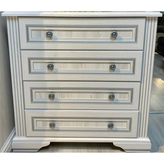 Comoda White 4S  93x45x94 cm Frasin alb/ Pin Argintiu picture - 2