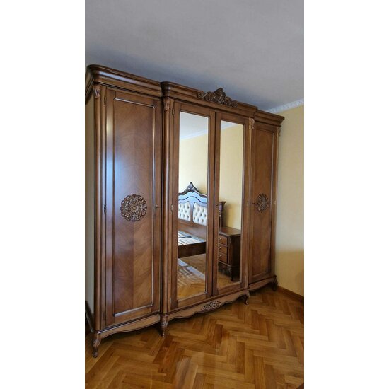 Dulap Izabela, 4 uși, oglinzi integrate, structură lemn masiv sculptat manual + PAL, spațiu depozitare generos, 235.2x68.4x237.5 cm, alb patinat picture - 4