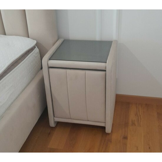 Noptieră Fancy, design modern, tapițată cu stofă, PAL și sticlă, 47.5x59.5x45.5 cm, bej picture - 3