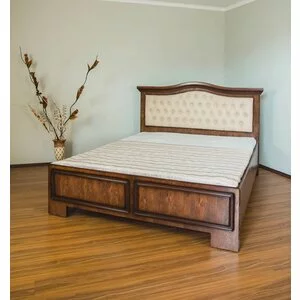 Pat Elena tapițat, personalizabil, cu opțiuni variate de țesături și structură rezistentă