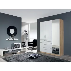 Dulap Homburg- dimensiuni variate, design modern, spatiu generos, culori personalizabile