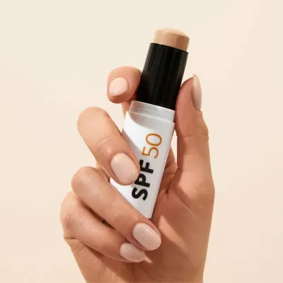 SPF 50 PRO-ACTIVE STICK de protectie solara minerala, 12g, Madara