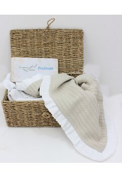 Paturica tricotata Anna, cu volanas, verso muselina, 80x100 cm, crem