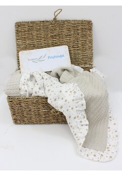 Paturica tricotata Anna, cu volanas, verso muselina stelute, 80x100 cm, crem