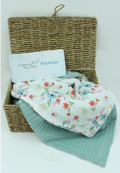 Paturica tricotata Anna, verso muselina, albastrele si lalele, 80x100 cm, verde deschis