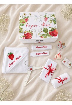 Trusou botez, cutie de amintiri personalizata, capsuni