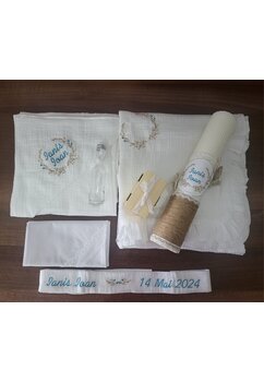 Trusou botez, cutie de amintiri personalizata, coronita crem cu albastru