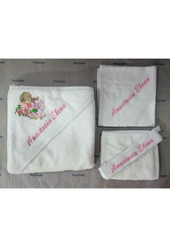 Trusou botez, cutie de amintiri personalizata, fetita cu flori in brate