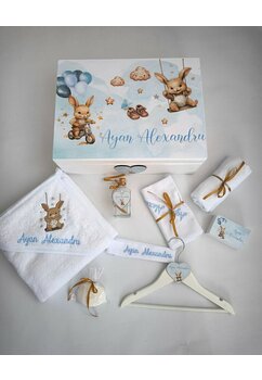 Trusou botez, cutie de amintiri personalizata, iepuras pe leagan