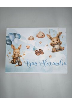 Trusou botez, cutie de amintiri personalizata, iepuras pe leagan