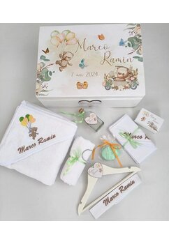 Trusou botez, cutie de amintiri personalizata, ursuleti jucausi