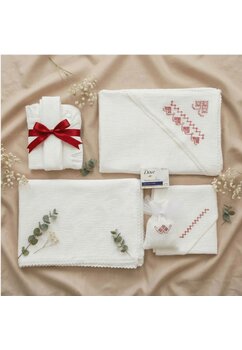 Trusou botez muselina, 8 piese, Elena, cu model traditional