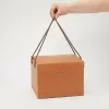 Cutii cadou cu manere textile