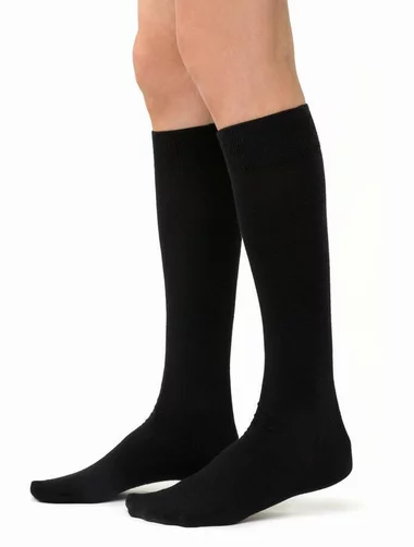 Lange schwarze Socken aus Merinowolle unterhalb des Knies Steven S130