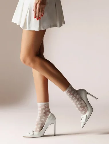 Lycra-Socken in Weiß mit weißen Blumen Laura Baldini Petals 20 den