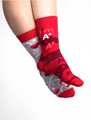 Nanushki Bloodway farbige Socken