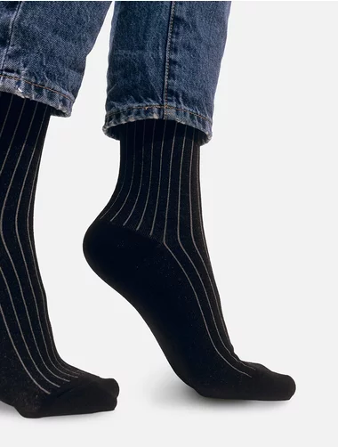 Schwarze socken aus Bio-Baumwolle mit grauen streifen Kabak Grey Stripes