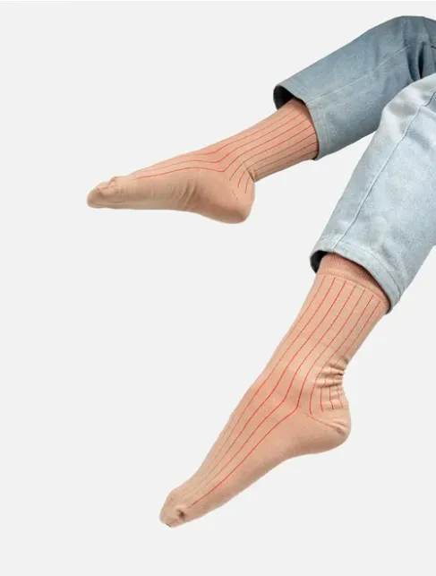 Sosete bumbac organic bej cu dungi rosii Kabak Beige