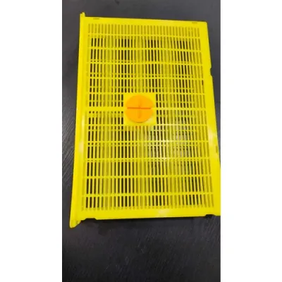 Izolator matca cu gratie Hanneman pentru 1 rame cuib 1/1, cu orificiu introducere matca, ZEUS Italia