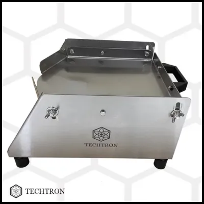 Stand cu inclinatie reglabila pentru dozat mierea din maturatoare Techtron