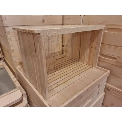 Rama dreapta stupi, tei, corp Dadant 1/1, insarmata vertical in 