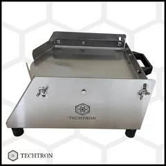 Stand cu inclinatie reglabila pentru dozat mierea din maturatoare Techtron