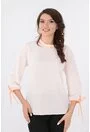 Bluza alba cu buline corai