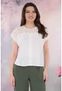 Bluza alba cu dantela pe maneci