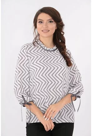 Bluza alba cu print zig-zag gri