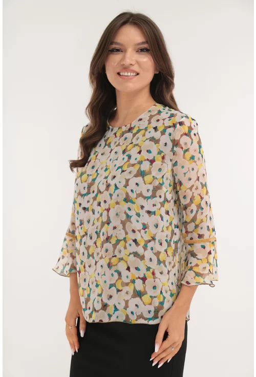 Bluza bej cu print floral si volanase la maneci