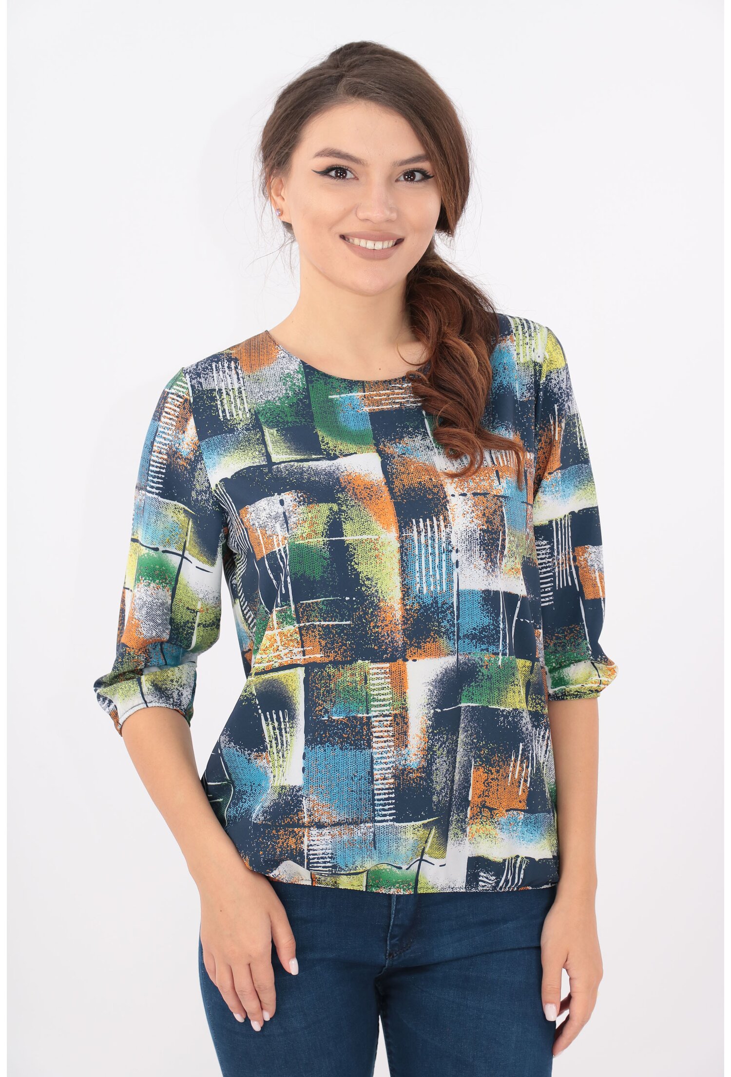 Bluza bleumarin cu desen geometric multicolor