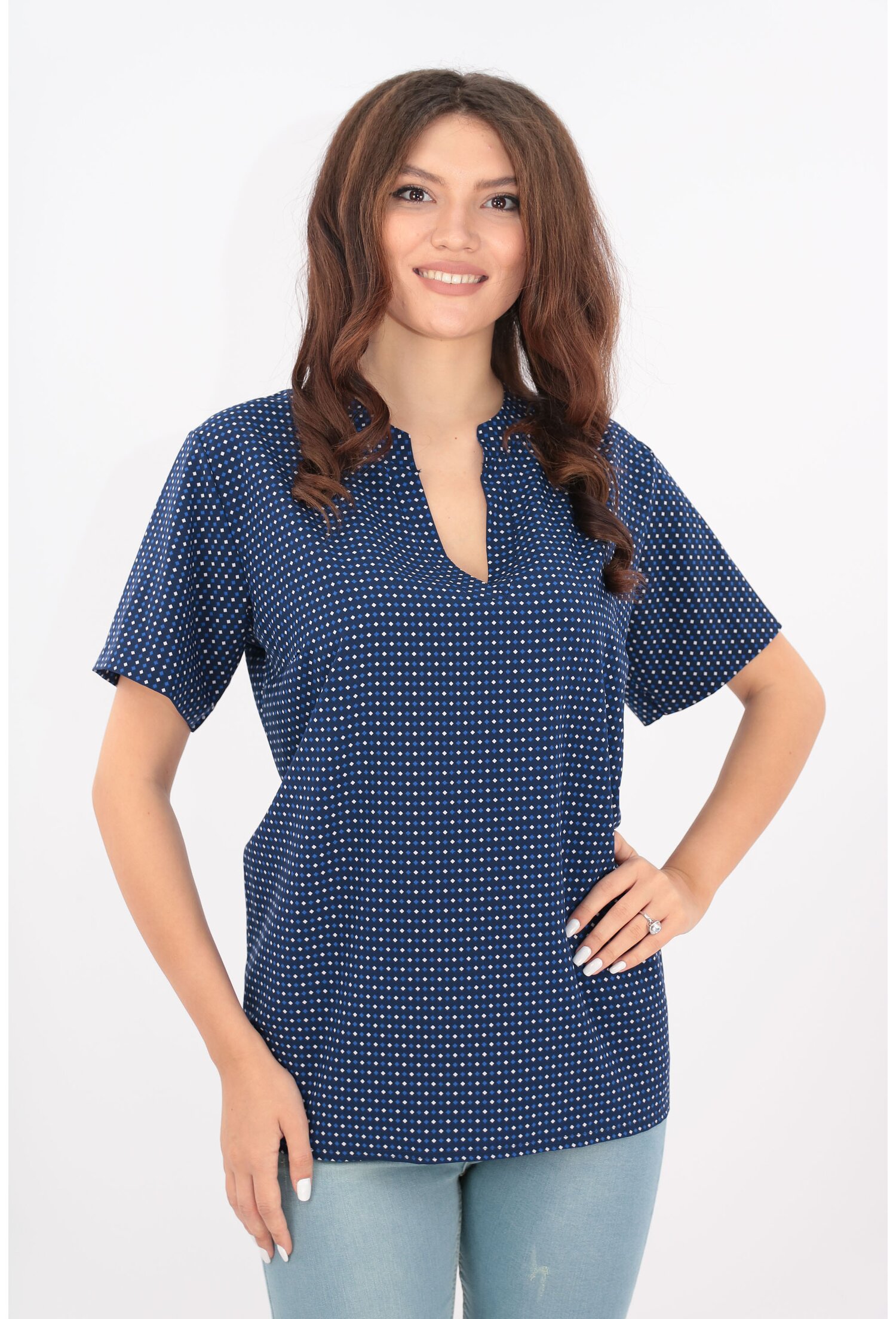 Bluza bleumarin cu romburi albastre-albe