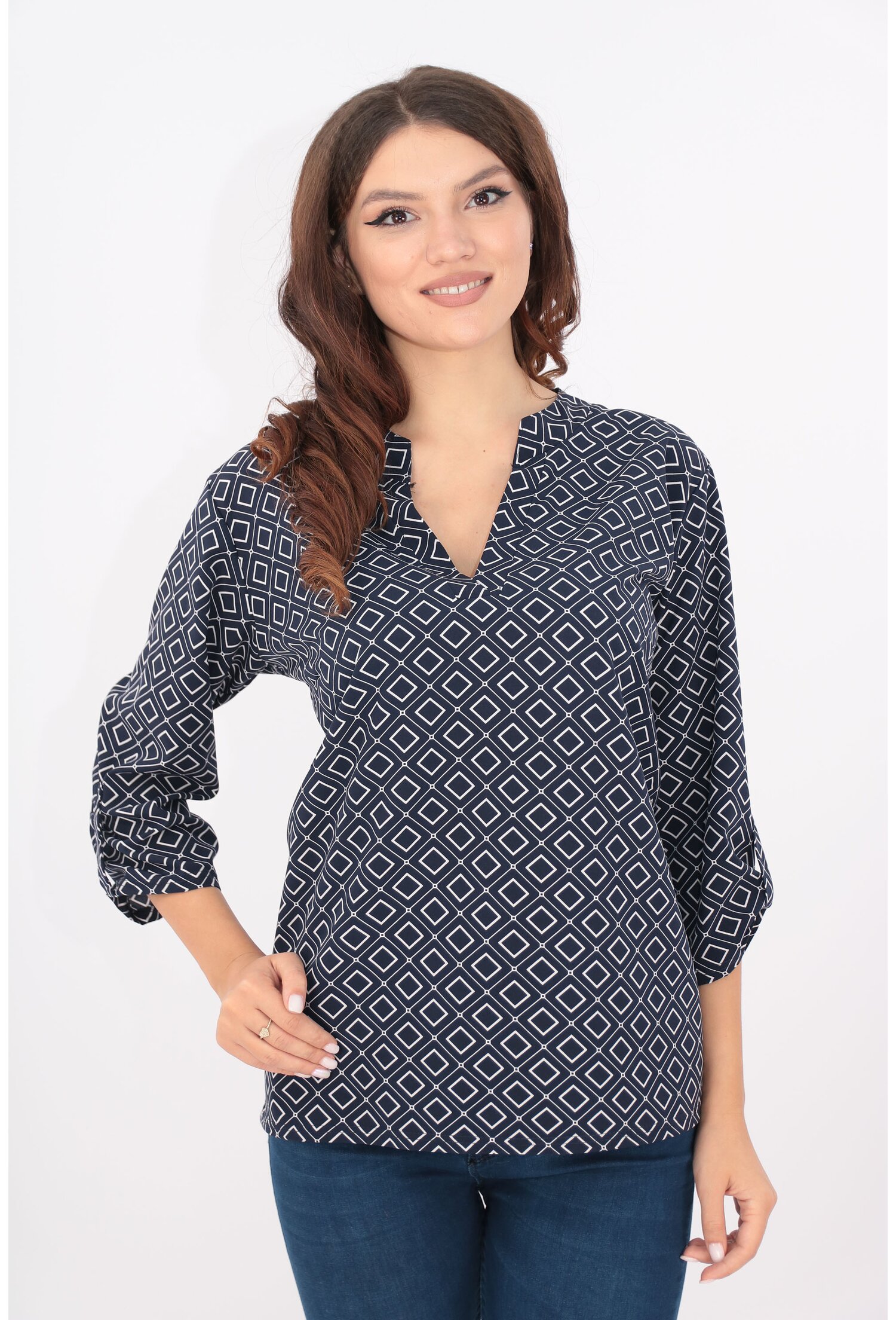 Bluza bleumarin cu romburi si guler tunica