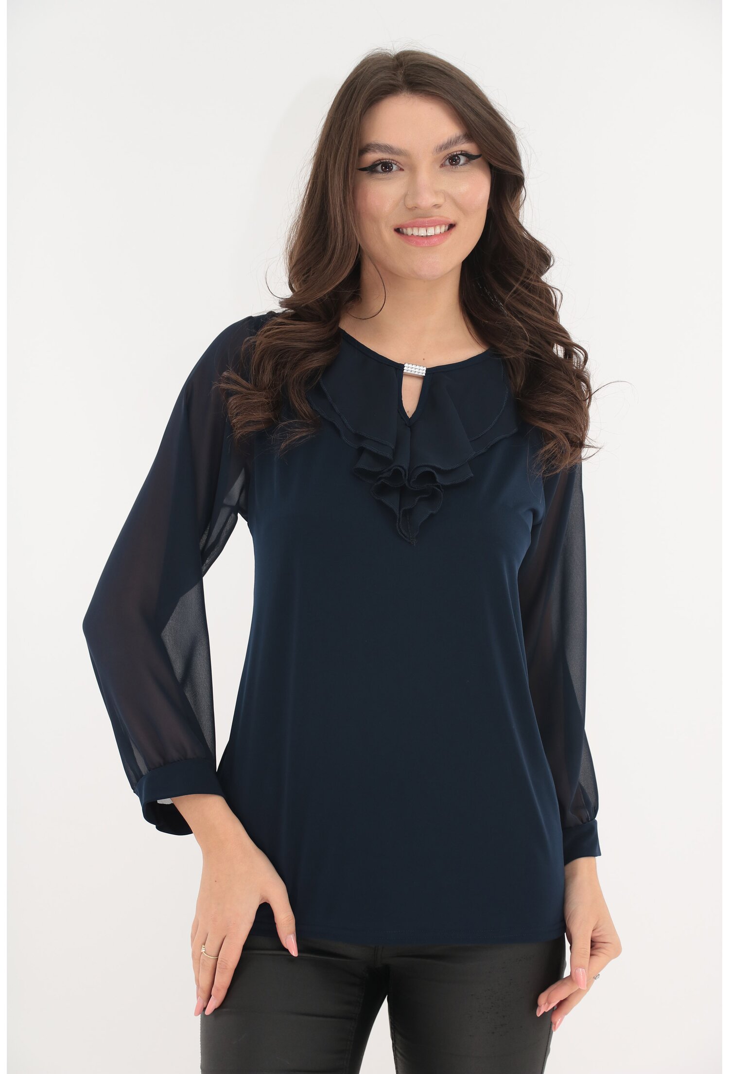 Bluza bleumarin cu volanas dublu la decolteu