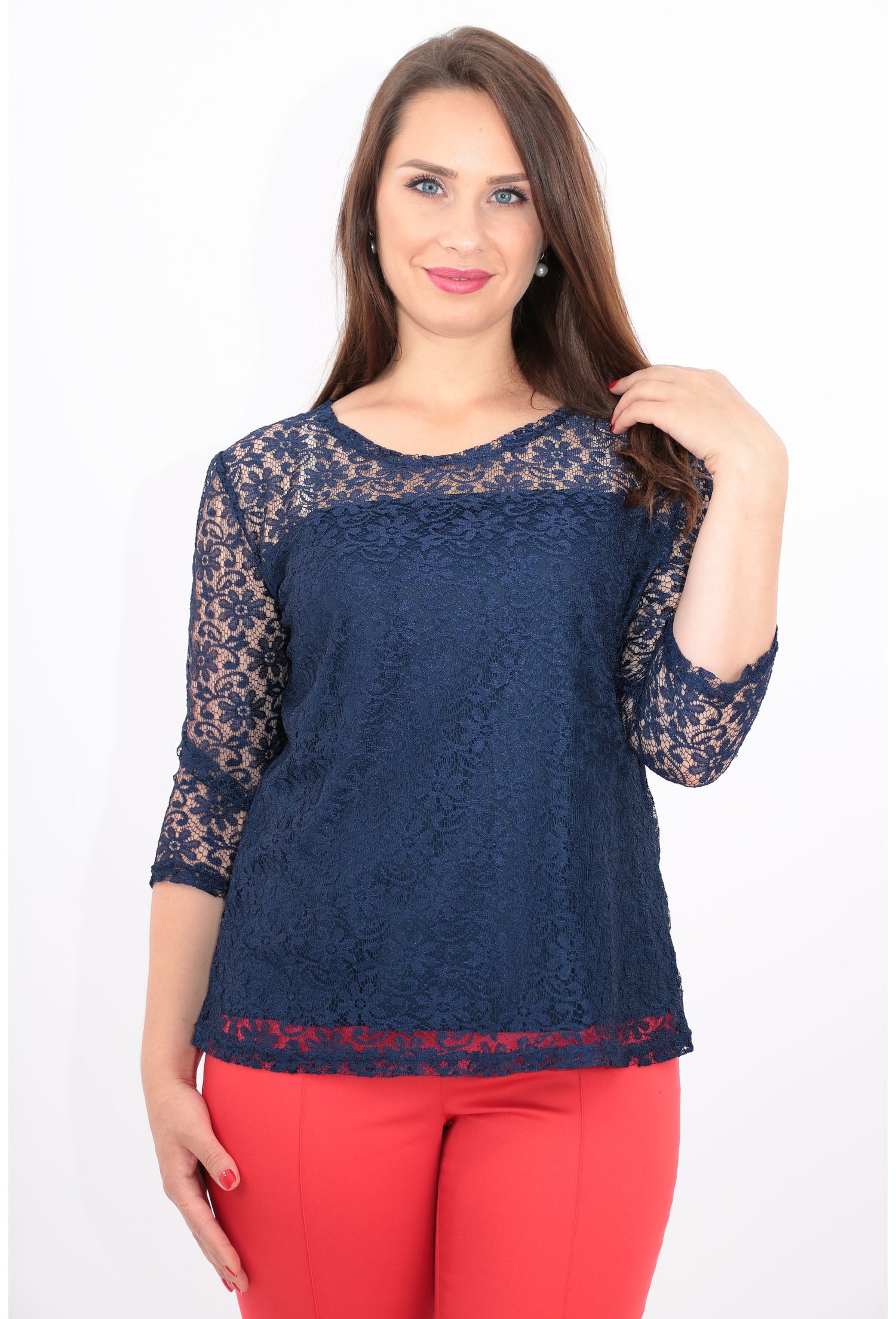 Bluza bleumarin din dantela