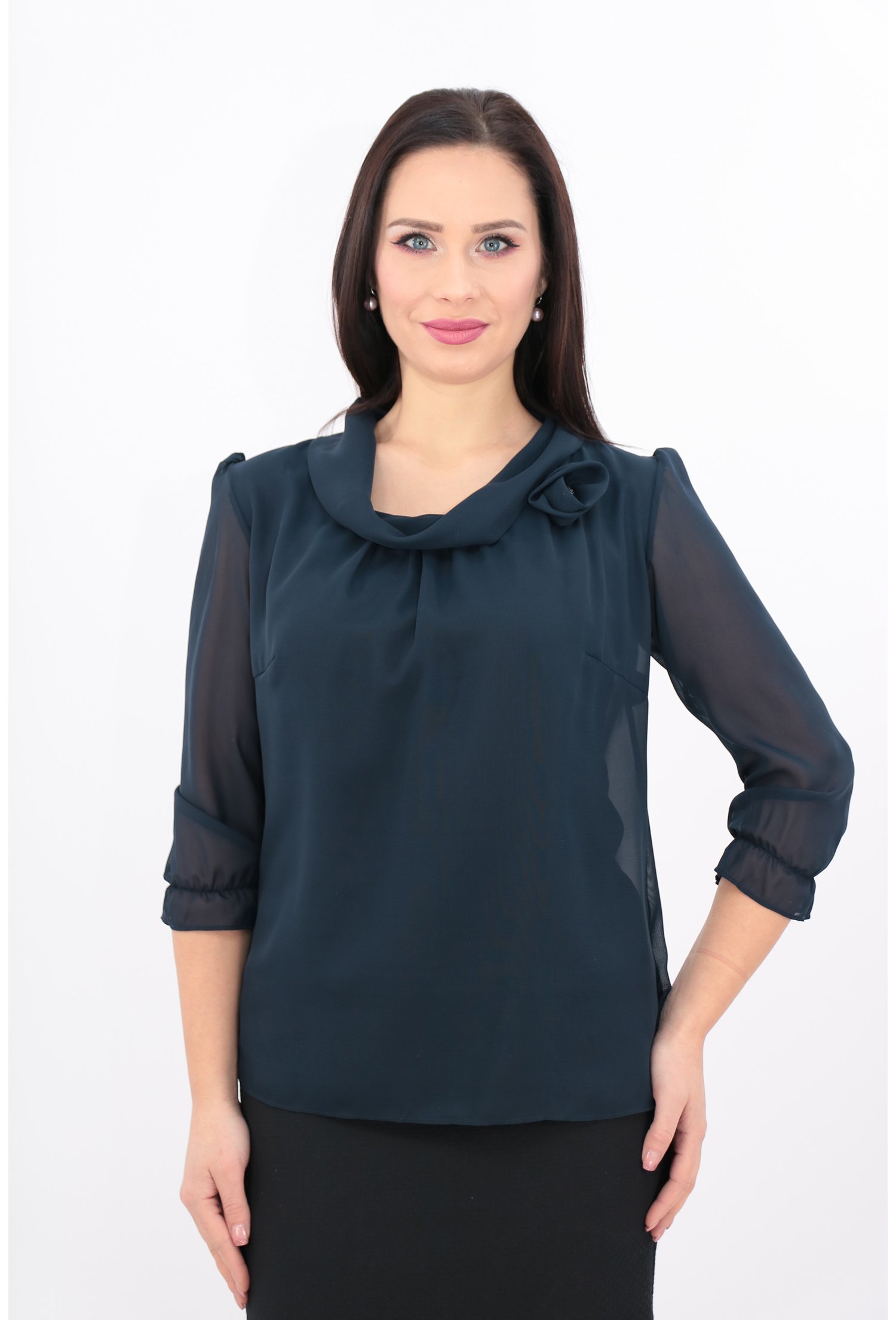 Bluza din voal bleumarin cu guler rotund