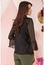 Bluza eleganta neagra accesorizata cu brosa argintie