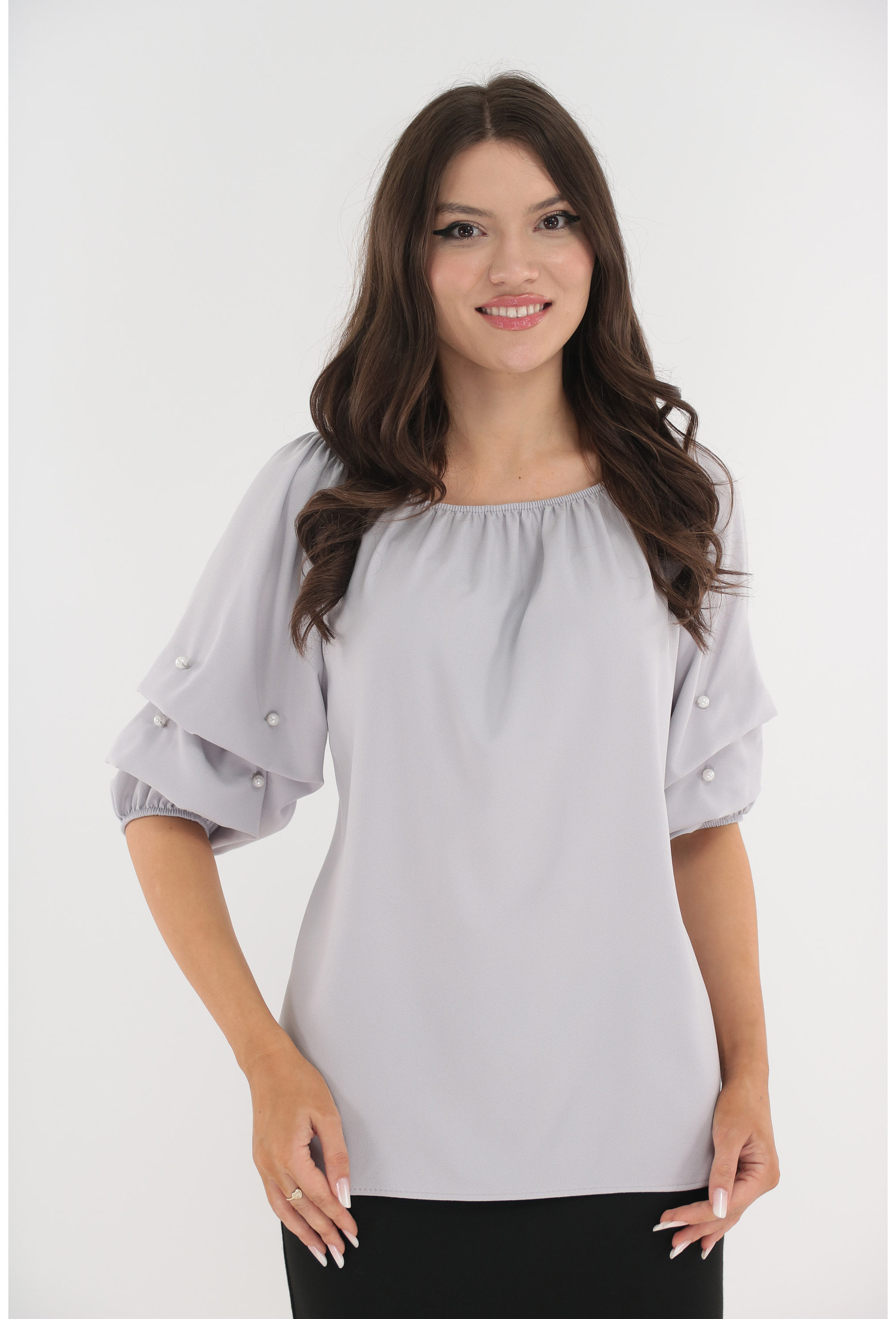 Poze Bluza gri cu maneci bufante si perlute