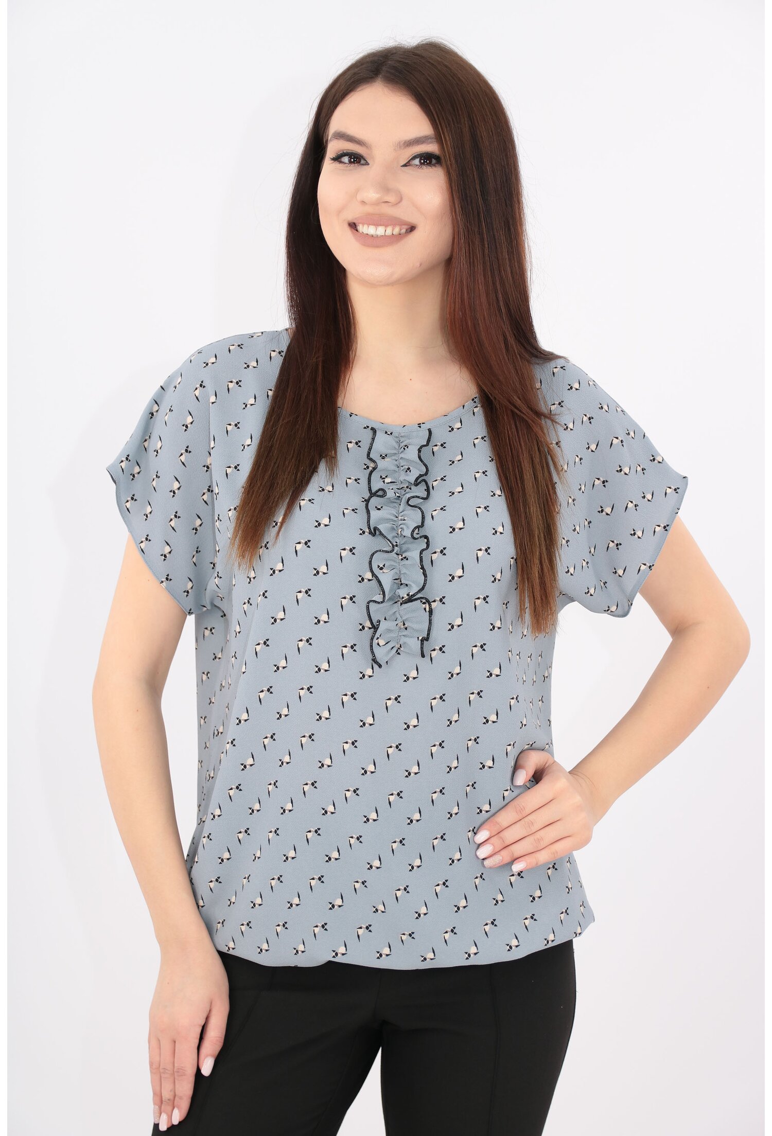 Bluza gri din crep cu imprimeu discret