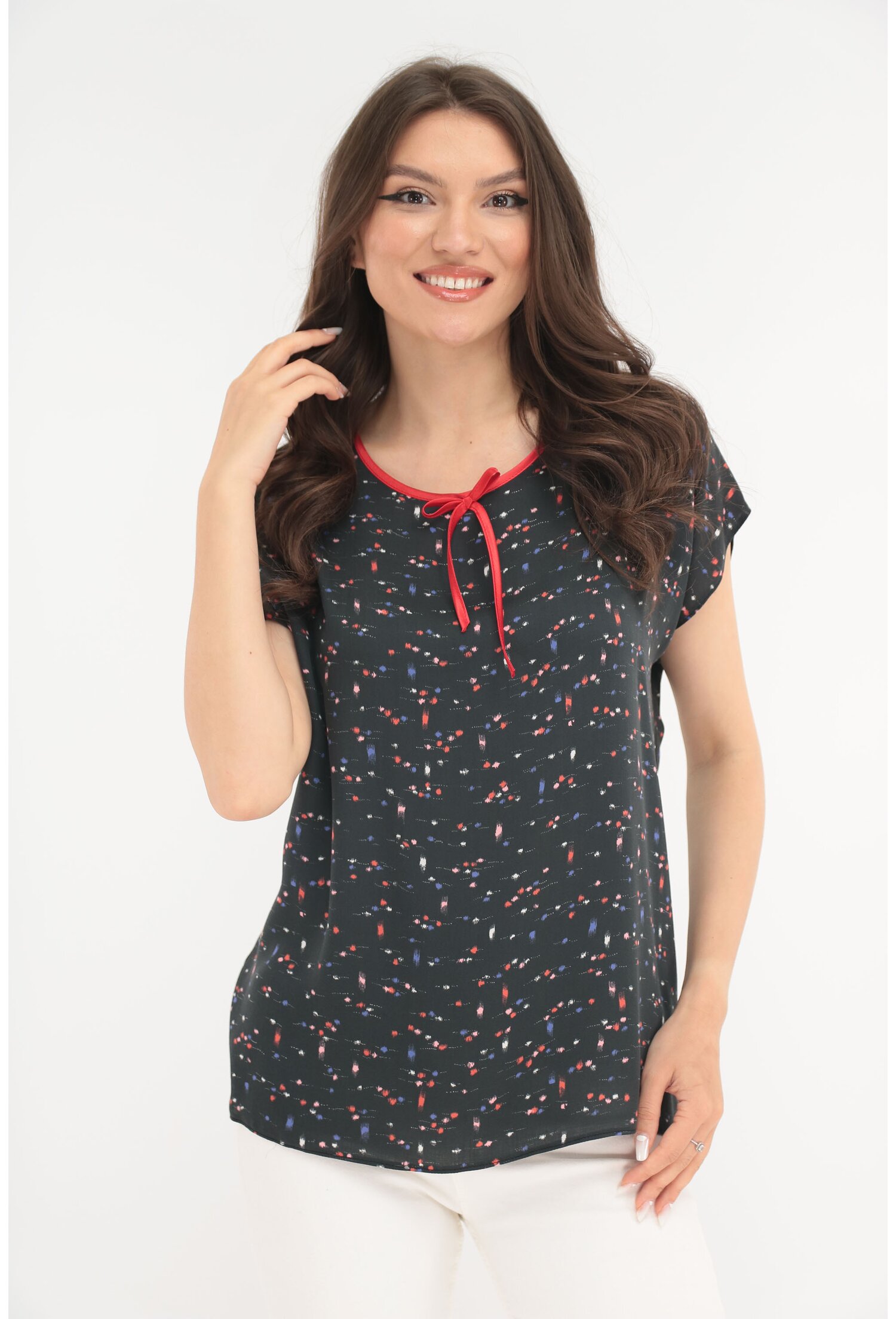 Bluza gri din vascoza cu buline multicolore