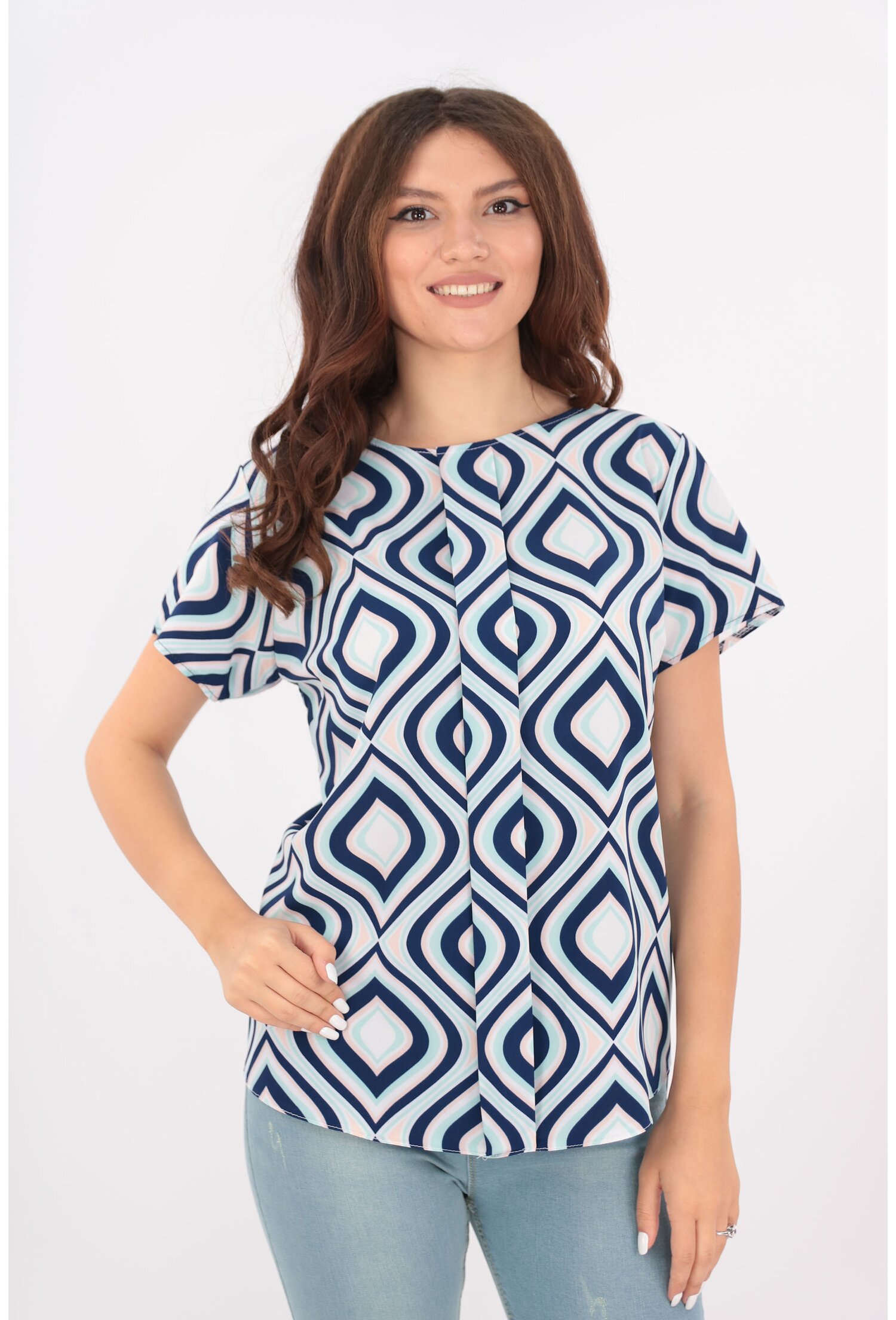 Bluza lejera alba cu romburi bleumarin-vernil