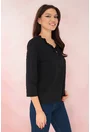 Bluza neagra cu volanas plisat la decolteu