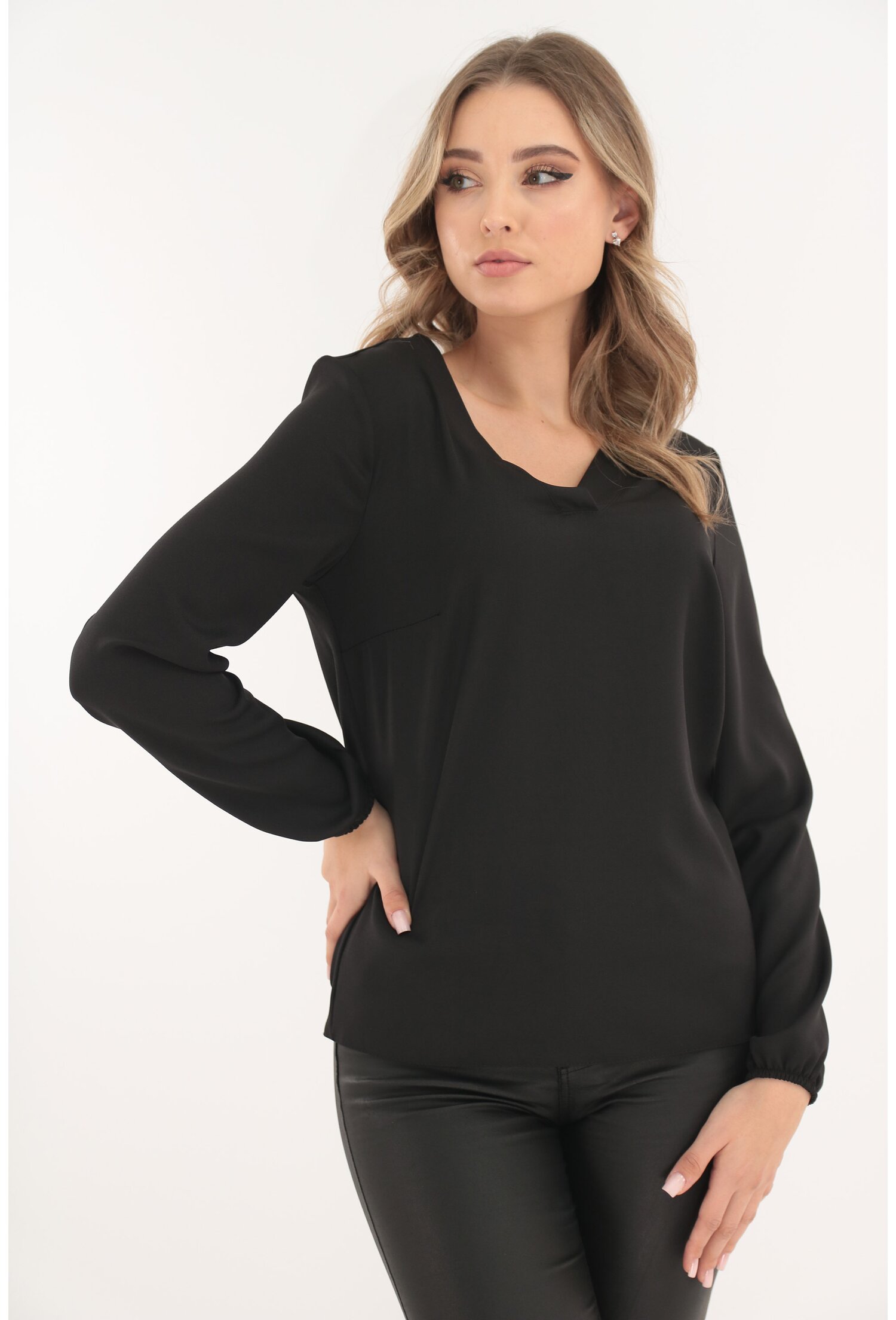 Bluza neagra uni cu anchior