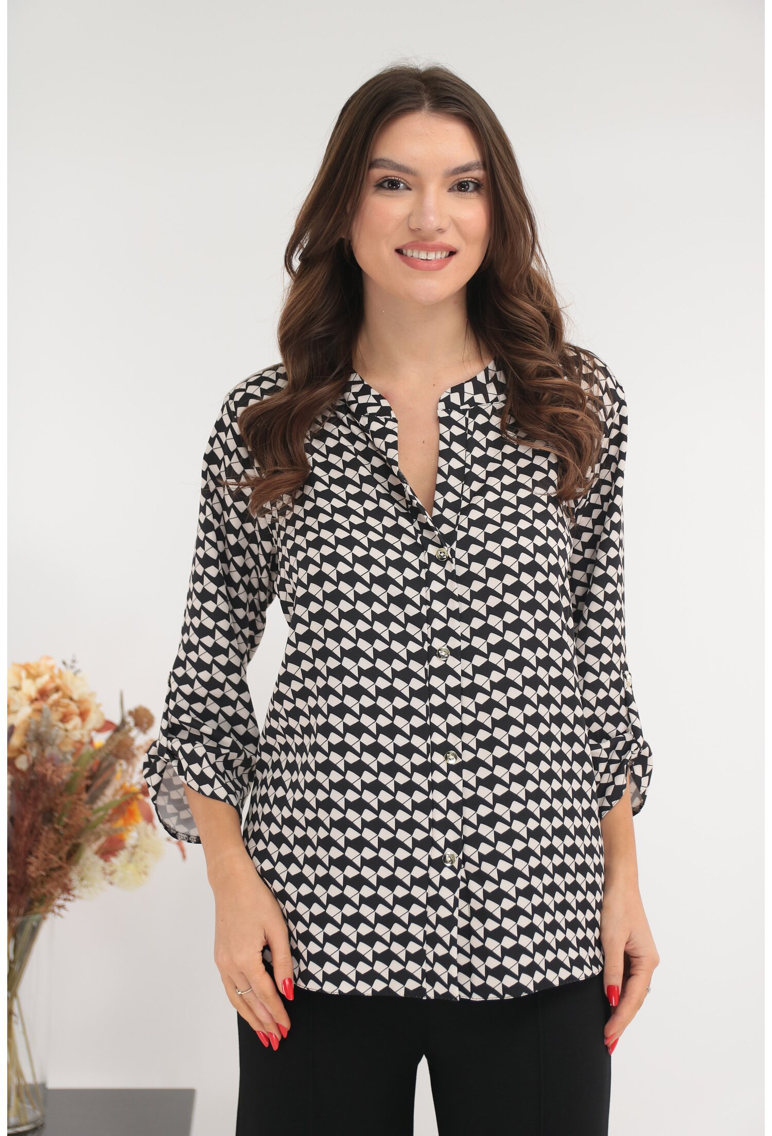 Bluza tip camasa cu print geometric alb-negru