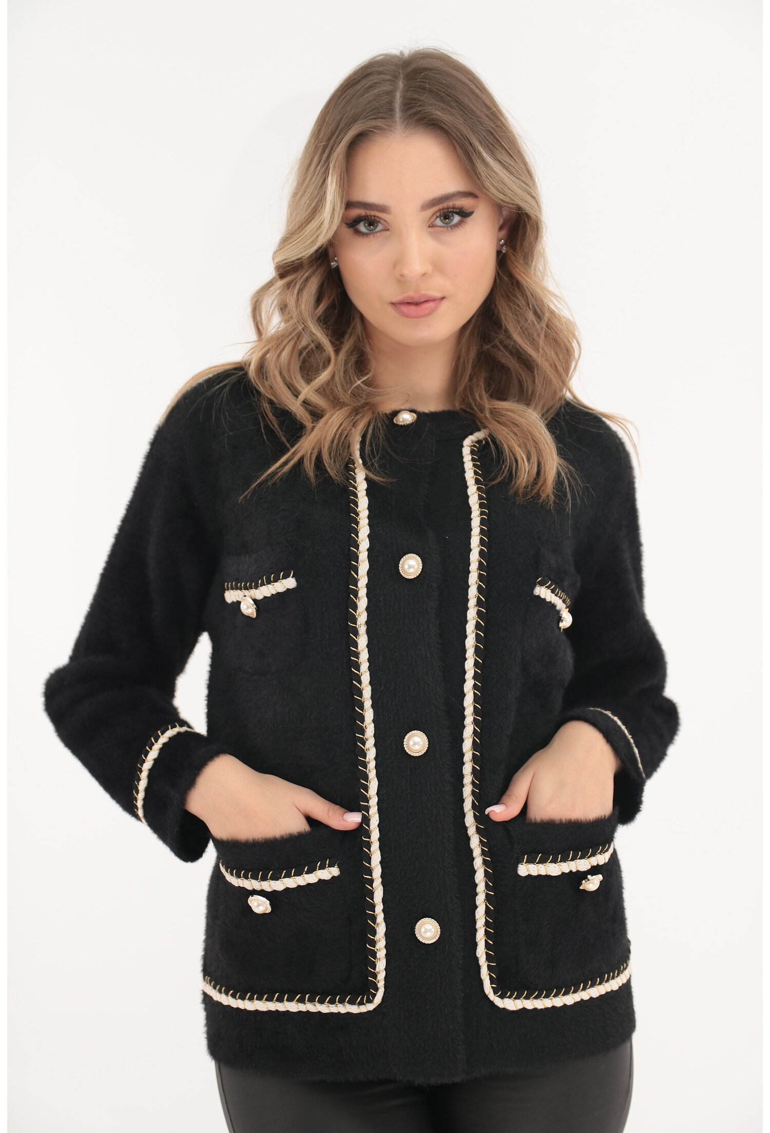 Cardigan elegant negru cu banda crosetata bicolora si nasturi tip perla