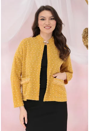 Cardigan mustar tricotat cu buline mici albe