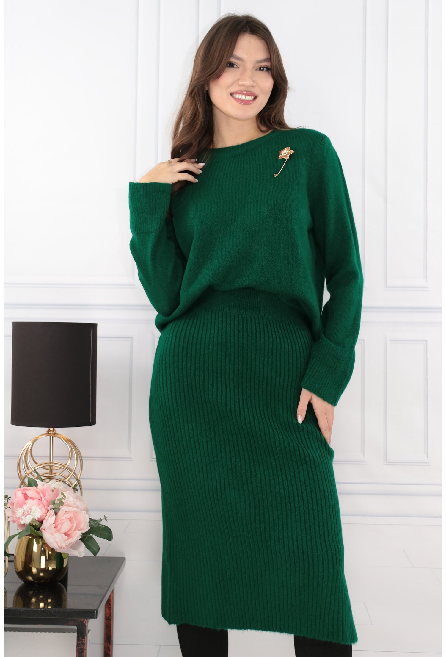 Compleu - bluza si fusta din tricot verde-smarald