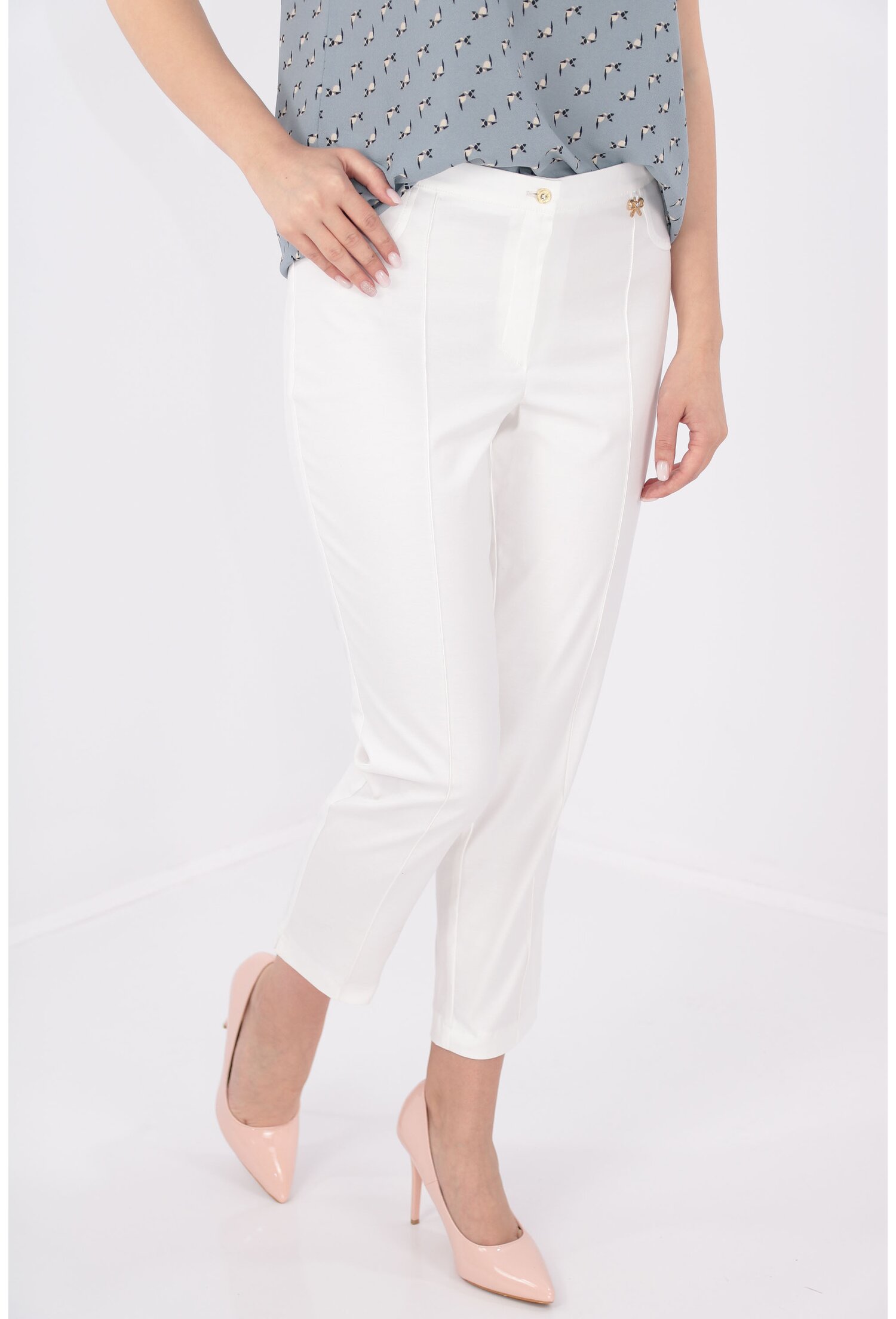 Pantaloni conici 7/8 albi