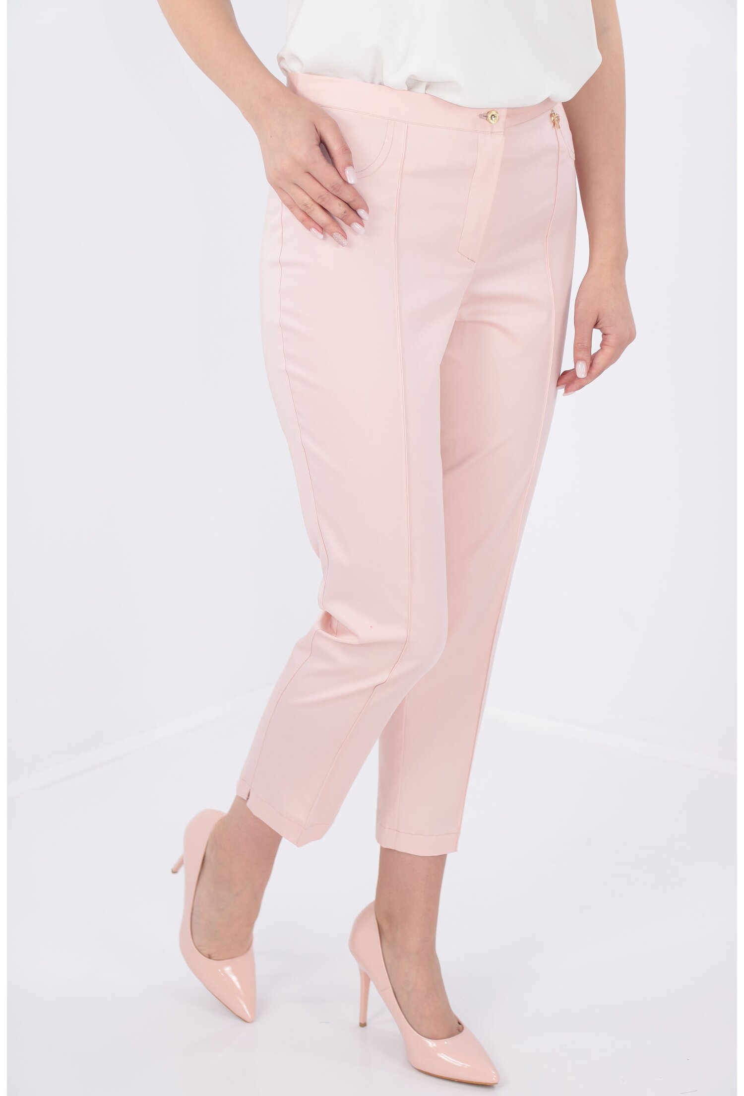 Pantaloni conici 7/8 roz pudra